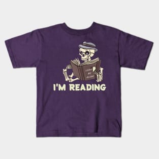 Leave Me Alone I'm Reading Funny Skeleton Reading Book Kids T-Shirt